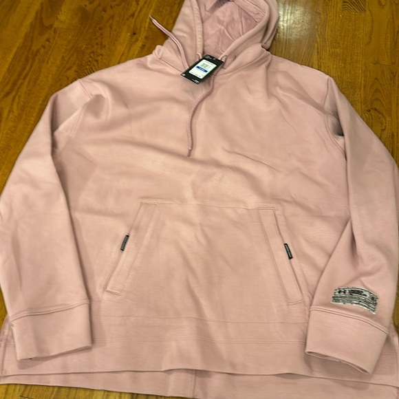 Under Armour Tops - NWT Under Armour Unisex Sweatshirt- pink